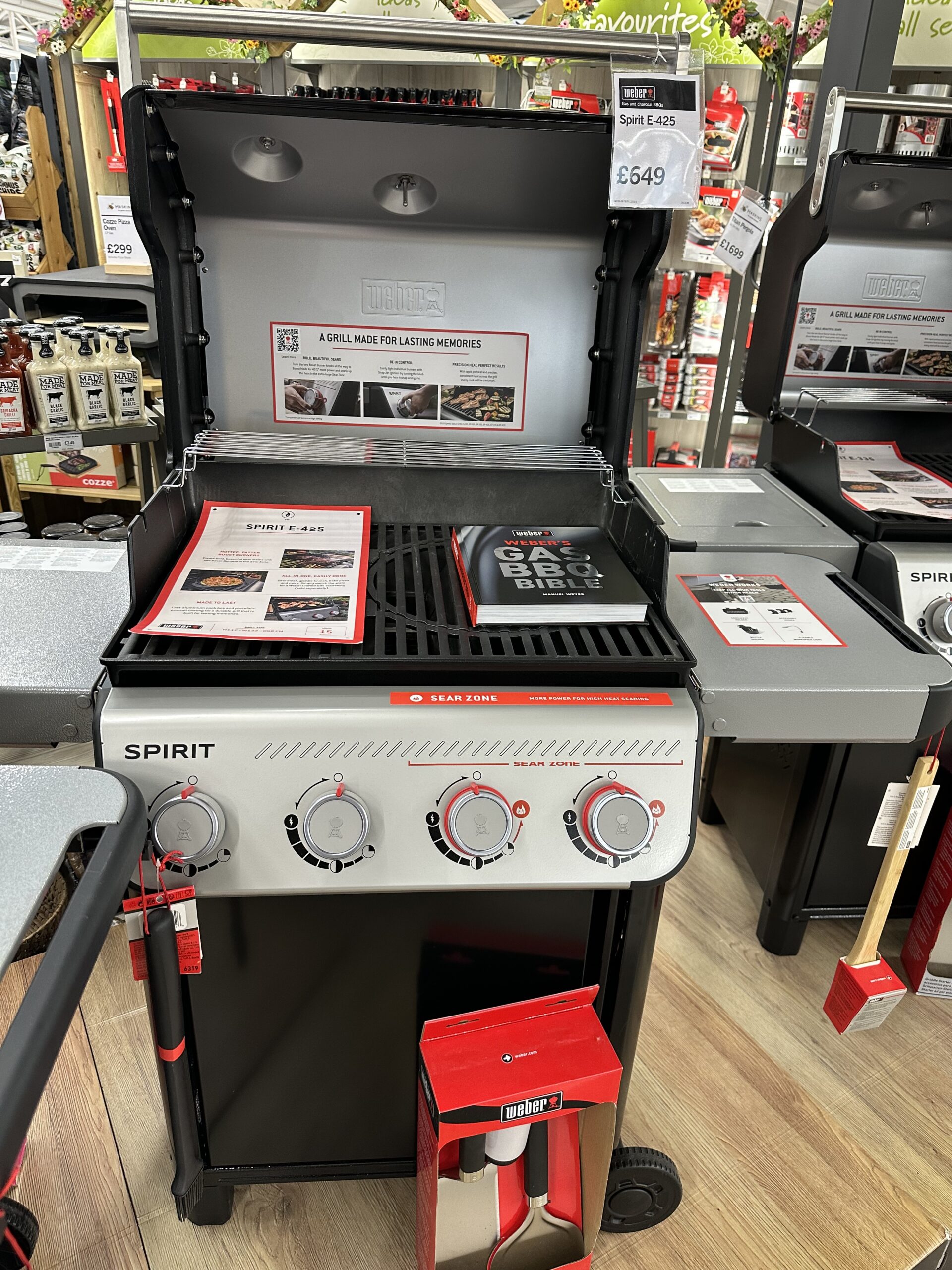 Latest Weber BBQ 4 burner